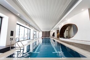 Urban Oasis - Designed Service Apartment