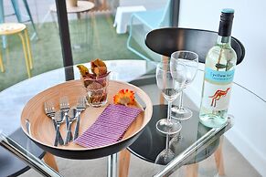 Urban Oasis - Designed Service Apartment