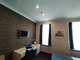 Voyage Hotel