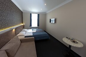 Voyage Hotel
