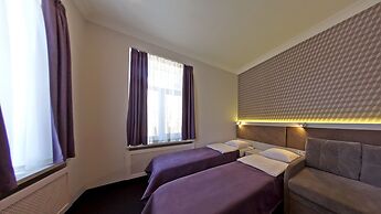 Voyage Hotel