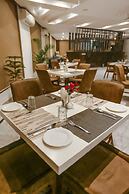Hotel Almati Inn