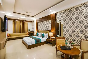 Hotel Almati Inn