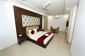 Hotel Almati Inn