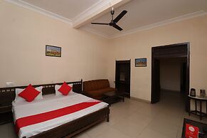 Central Hotel