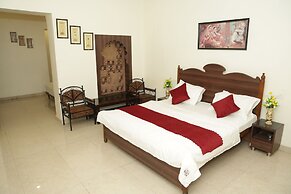 Central Hotel