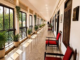 Central Hotel
