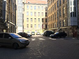 Studio apartment on Chapygina