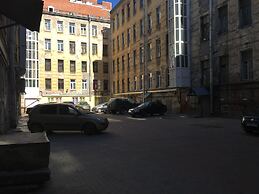 Studio apartment on Chapygina