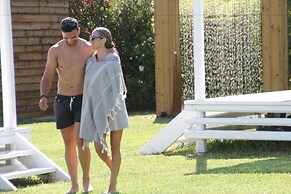 OW Andros - Luxury Suites