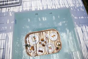 OW Andros - Luxury Suites