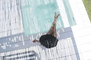 OW Andros - Luxury Suites