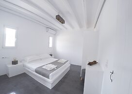 OW Andros - Luxury Suites