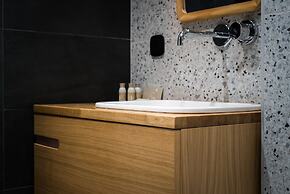 Allure Central Boutique Hotel