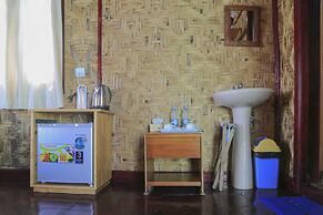 Moe Yun Gyi Wetlands Resort