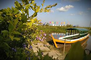 Moe Yun Gyi Wetlands Resort