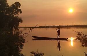 Moe Yun Gyi Wetlands Resort