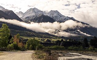 The Headwaters Eco Lodge