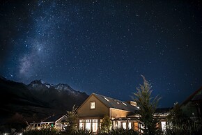 The Headwaters Eco Lodge