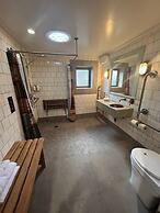 The Headwaters Eco Lodge