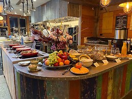 The Headwaters Eco Lodge