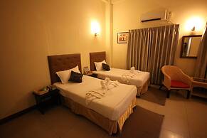 Royal Platinum Hotel