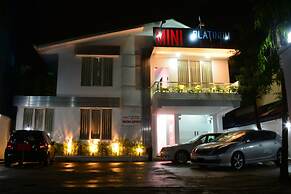 Mini Platinum Hotel