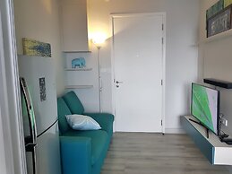 1BR Centric Sea 812 With Infinity Pool