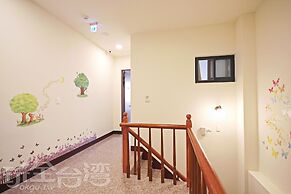 Sun Moon Lake FRIDAY Inn Guest House