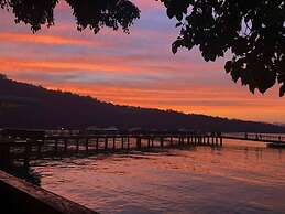 Sun Moon Lake FRIDAY Inn Guest House