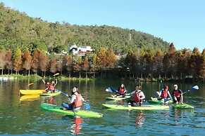 Sun Moon Lake FRIDAY Inn Guest House