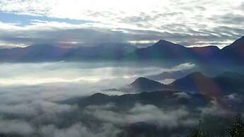 Sun Moon Lake FRIDAY Inn Guest House