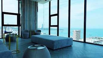 A Luxury 2 Bedrooms The Base Downtown