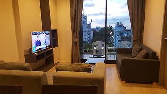 A Luxury 2 Bedrooms The Base Downtown