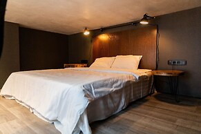 Olympic Apartments 65-67