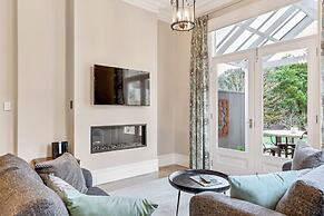 Grandview Accommodation - The Elm Tree Apartments