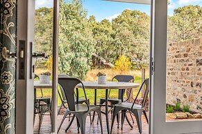 Grandview Accommodation - The Elm Tree Apartments