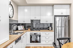 Grandview Accommodation - The Elm Tree Apartments