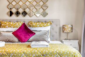 Grandview Accommodation - The Elm Tree Apartments