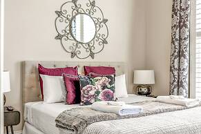 Grandview Accommodation - The Elm Tree Apartments