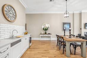 Grandview Accommodation - The Elm Tree Apartments