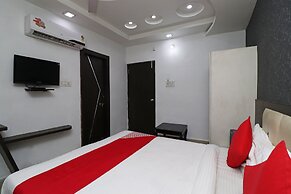 OYO 11943 Hotel Yugantar Palace