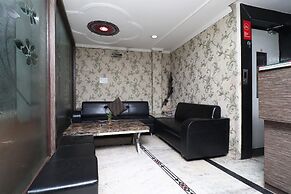 OYO 11943 Hotel Yugantar Palace