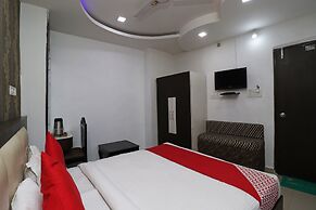 OYO 11943 Hotel Yugantar Palace