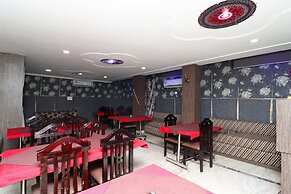 OYO 11943 Hotel Yugantar Palace