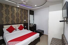 OYO 11943 Hotel Yugantar Palace