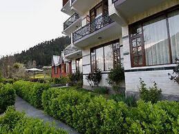 OYO 12735 The Manali Lodge