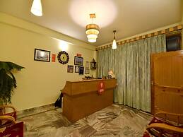 OYO 12735 The Manali Lodge