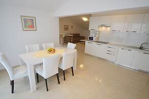 Apartments And Rooms Camaiore