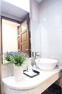 Canary Hotel & Apartment